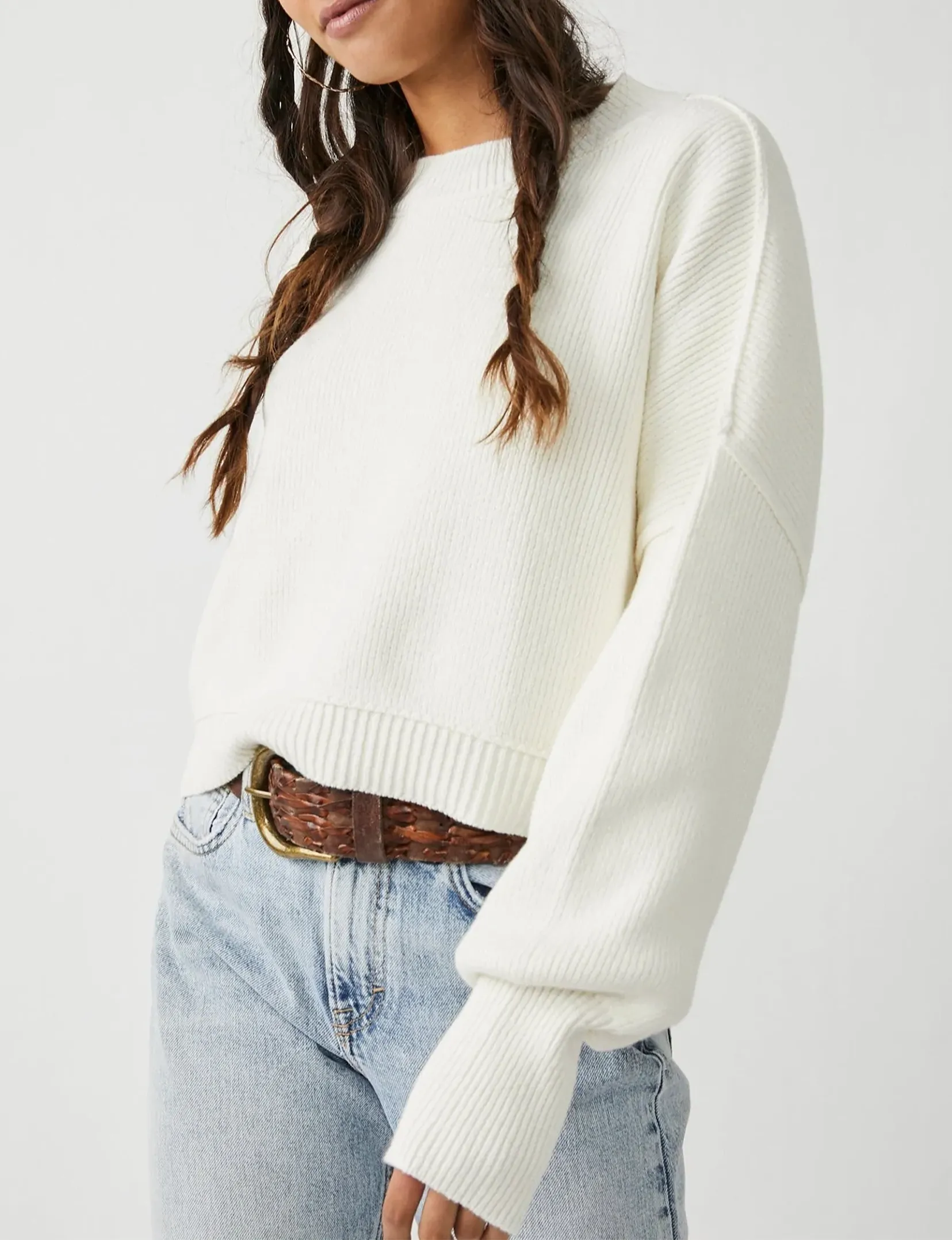 Sure! Here’s an optimized title for the product:

Free People Easy Street Moon Glow Crop Pullover - Stylish & Cozy Womens Lounge Top

This title includes important keywords and modifiers to enhance visibility and appeal.