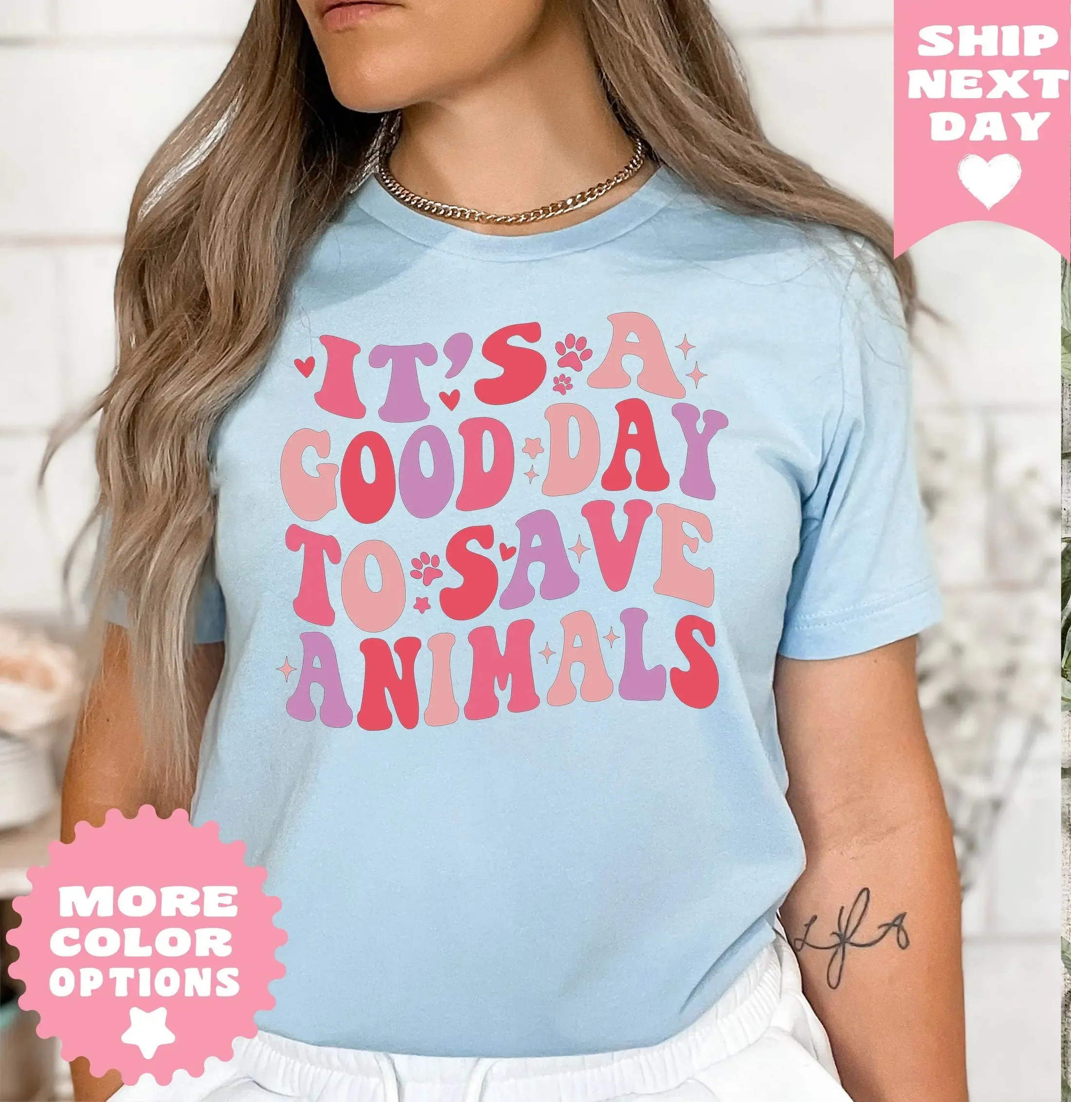 It’s A Good Day To Save Animals T Shirt, Vet Tech Shirt, Vet School Gifts, Gift For Veterinarian, Dog Lover, Cat Lover, Dog Paw