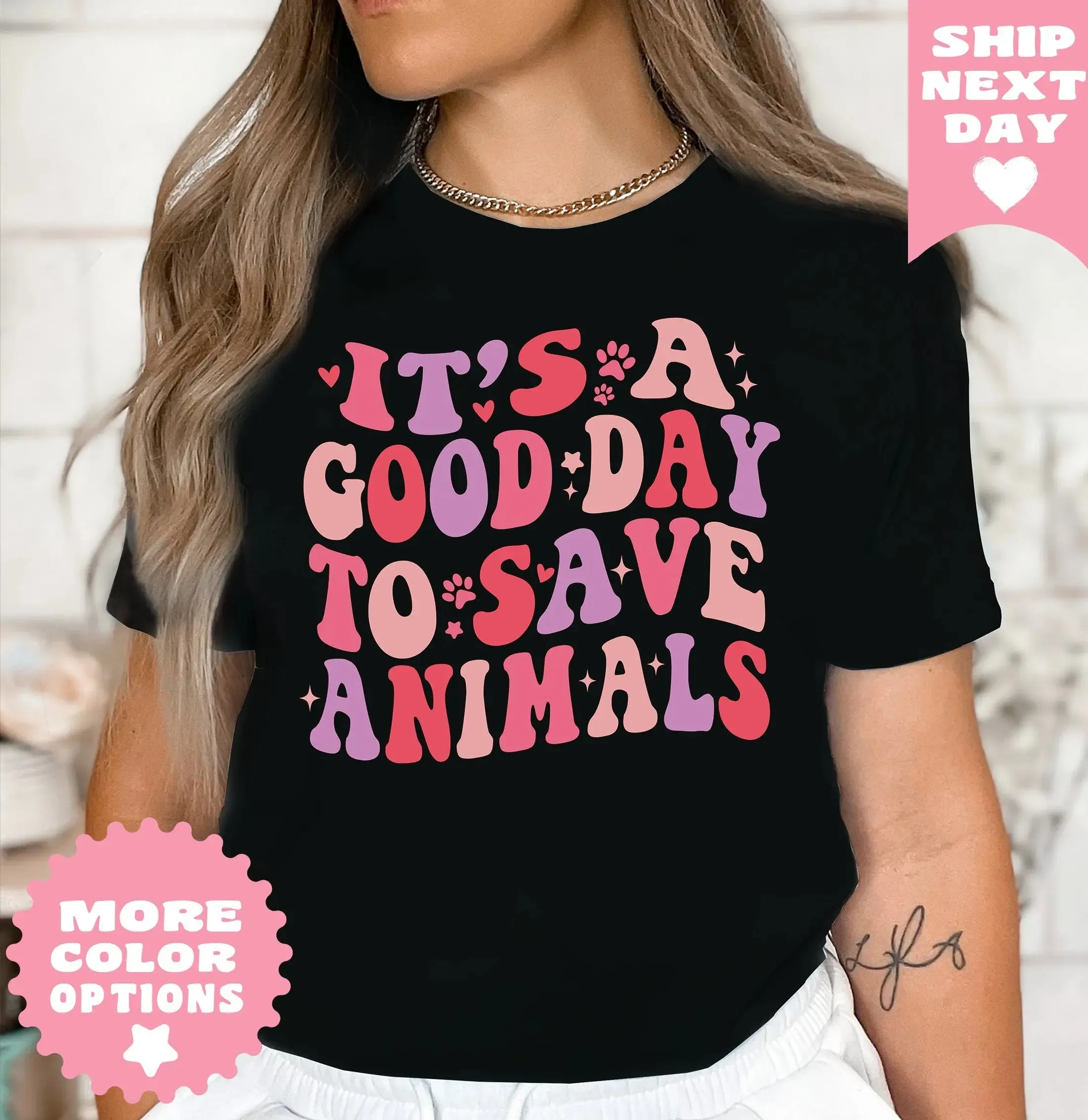 It’s A Good Day To Save Animals T Shirt, Vet Tech Shirt, Vet School Gifts, Gift For Veterinarian, Dog Lover, Cat Lover, Dog Paw