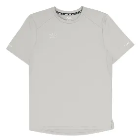 Umbro - Men's Arrow Training T-Shirt (HUUM1UBFL UH6)